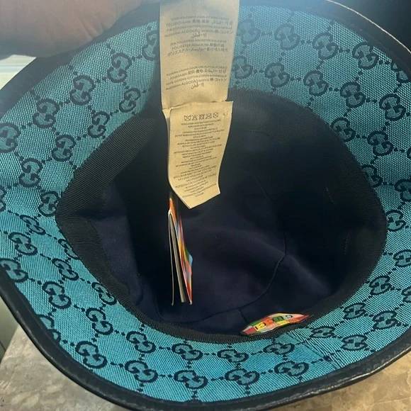 New AUTHENTIC sapphire/blue one size fit all Gucci Bucket Hat.